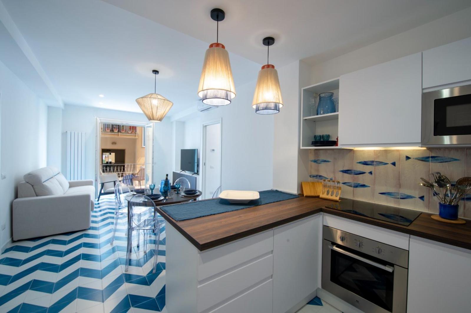 Apartment Cicerenella Blue